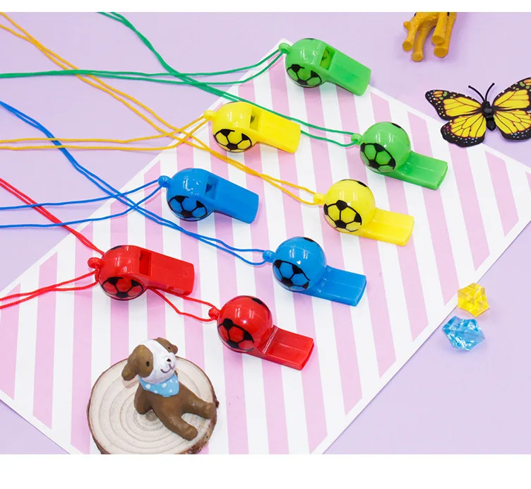 1БР случаен цвят Гореща разпродажба мини-свирка за черлидинга детски подаръци Пластмасов мултифункционален с въже, детски футболен свирка за ръгби Изображение 2